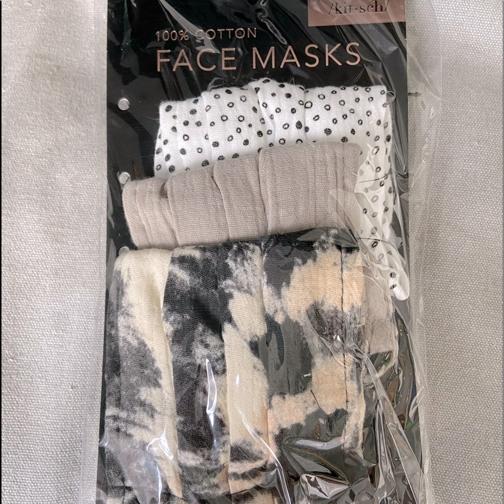 Pack of three face masks